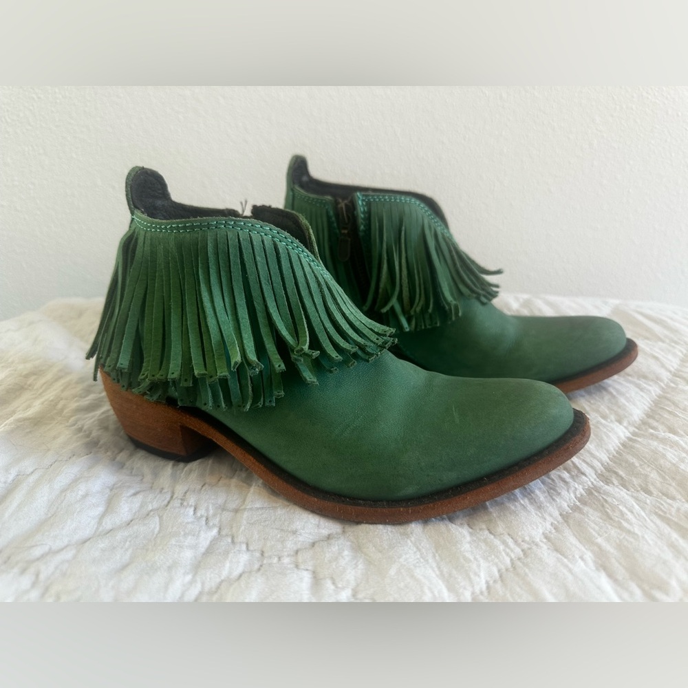 Liberty Black Nomad Leather Fringe Ankle Booties - Sz 6.5 - Green - EUC - Picture 2 of 13